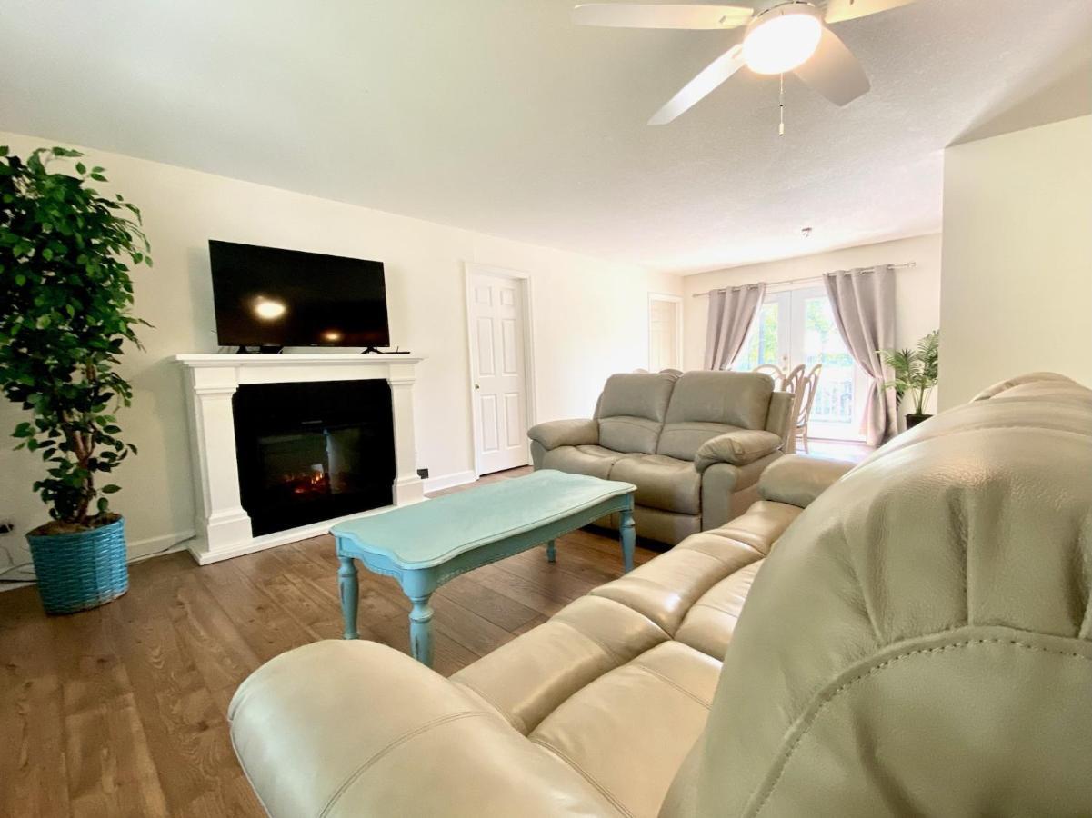 Cozy Three Bedroom House With Fireplace 윌밍턴 외부 사진